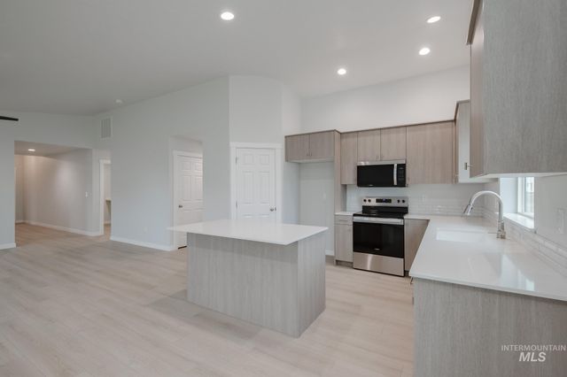 5384 S Desert Cactus Ave, Meridian, ID 83642