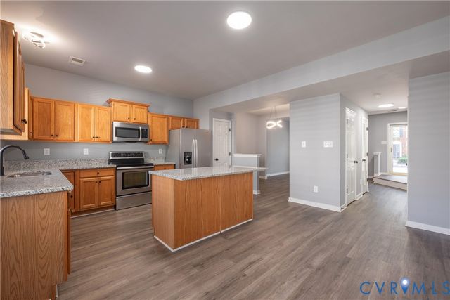 2006 Mountain Gate Ln, Glen Allen, VA 23060