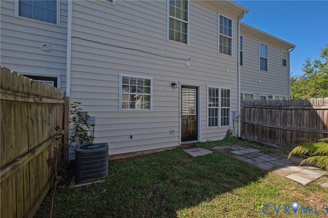 2006 Mountain Gate Ln, Glen Allen, VA 23060