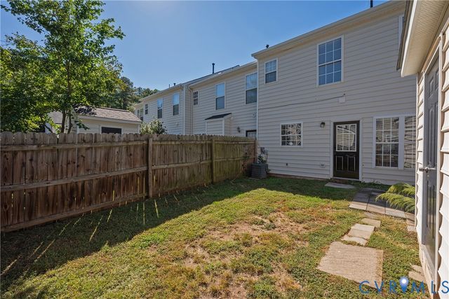 2006 Mountain Gate Ln, Glen Allen, VA 23060