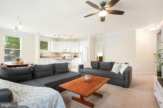 9486 VIRGINIA CENTER BLVD #102, Vienna, VA 22181