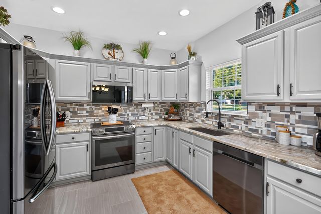444 Oakley Avenue, Harrodsburg, KY 40330