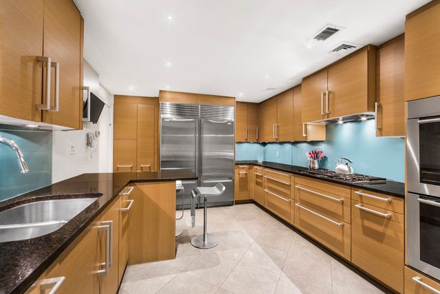 205 E 63RD Street 2AB, New York City, NY 10065