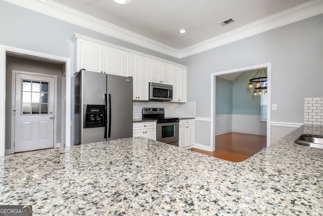 110 Orchard Crest Lane, Bonaire, GA 31005