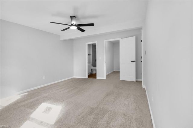 952 Red Oak CIR, Newport News, VA 23608