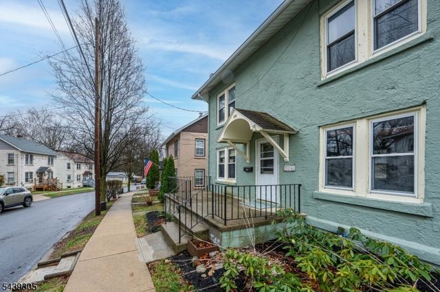 916 Gates St, Phillipsburg Town, NJ 08865