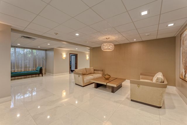 3500 Galt Ocean Drive 207, Fort Lauderdale, FL 33308