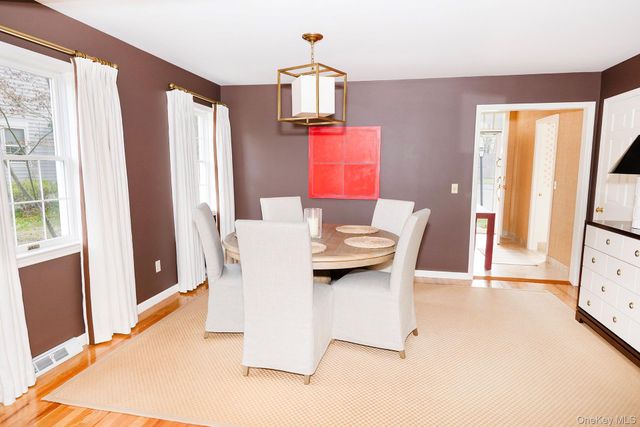 33 Upper Lane, Millbrook, NY 12545