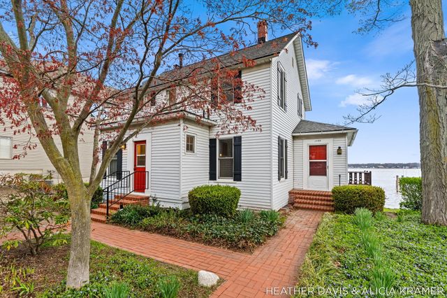 1755 South Shore Drive, Park Twp, MI 49423