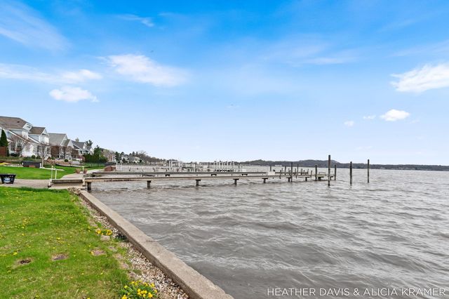 1755 South Shore Drive, Park Twp, MI 49423