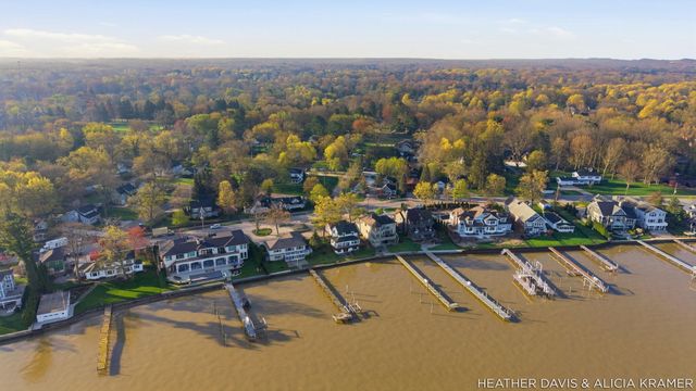 1755 South Shore Drive, Park Twp, MI 49423