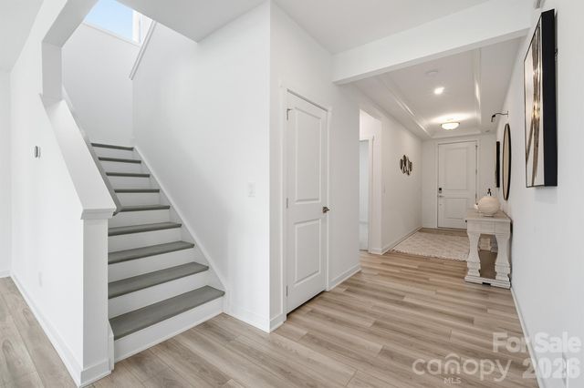 6018 Valehaven Place, Charlotte, NC 28269