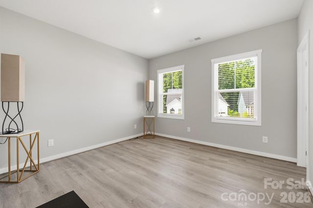 6018 Valehaven Place, Charlotte, NC 28269