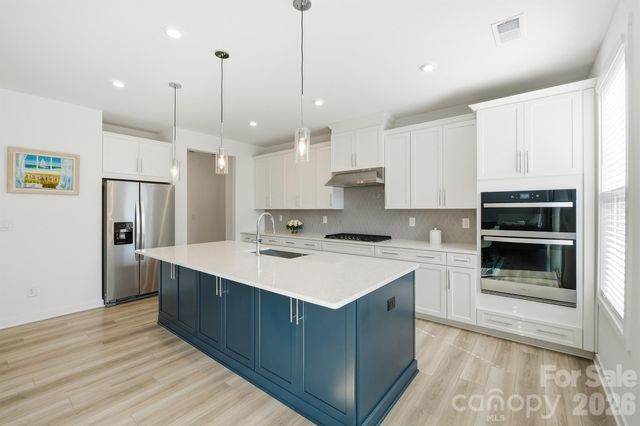6018 Valehaven Place, Charlotte, NC 28269