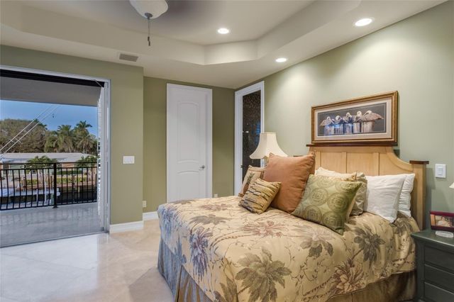 3489 NE 30th Avenue, Lighthouse Point, FL 33064