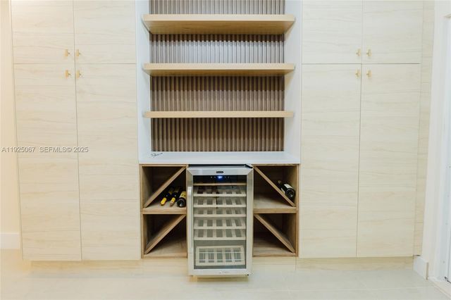 1007 NW 120th St, North Miami, FL 33168