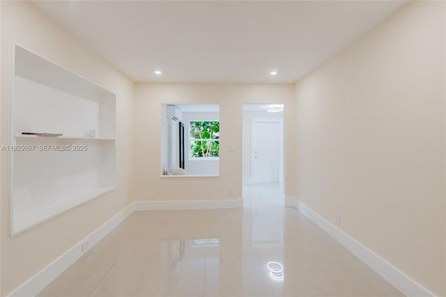 1007 NW 120th St, North Miami, FL 33168