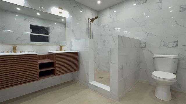 1007 NW 120th St, North Miami, FL 33168