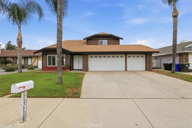 8286 Yearling Way, Jurupa Valley, CA 92509