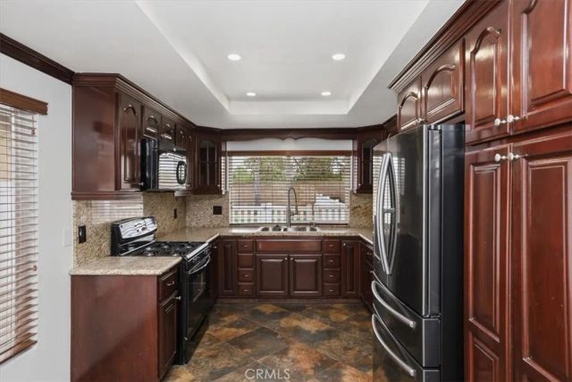 8286 Yearling Way, Jurupa Valley, CA 92509