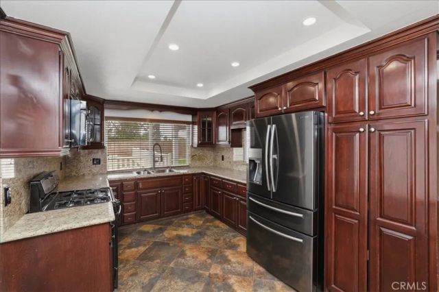 8286 Yearling Way, Jurupa Valley, CA 92509