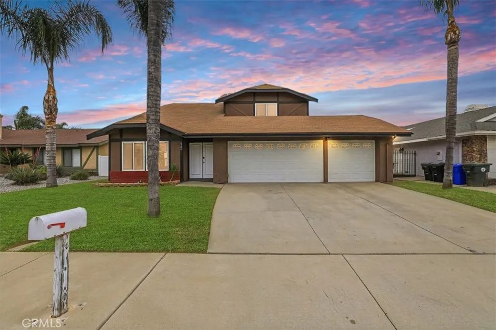 8286 Yearling Way, Jurupa Valley, CA 92509