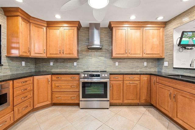 160 SE Saint Lucie Boulevard 402a, Stuart, FL 34996