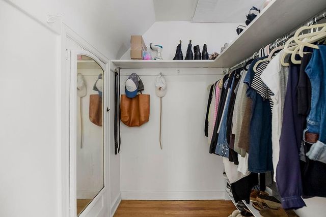 207 E 73rd Terrace, Kansas City, MO 64114