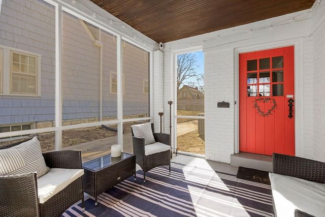 207 E 73rd Terrace, Kansas City, MO 64114