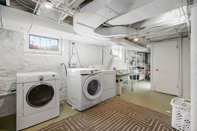 207 E 73rd Terrace, Kansas City, MO 64114