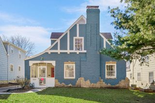 207 E 73rd Terrace, Kansas City, MO 64114