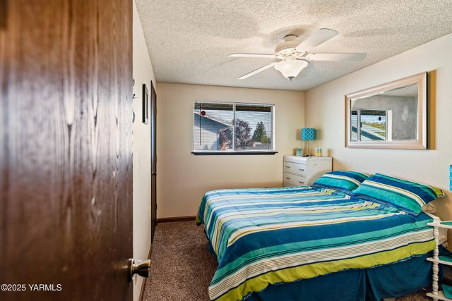 6804 Alpine Way, Yakima, WA 98908