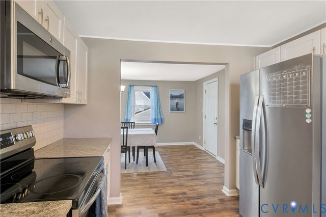 90 Ridge Rd, Poquoson, VA 23662