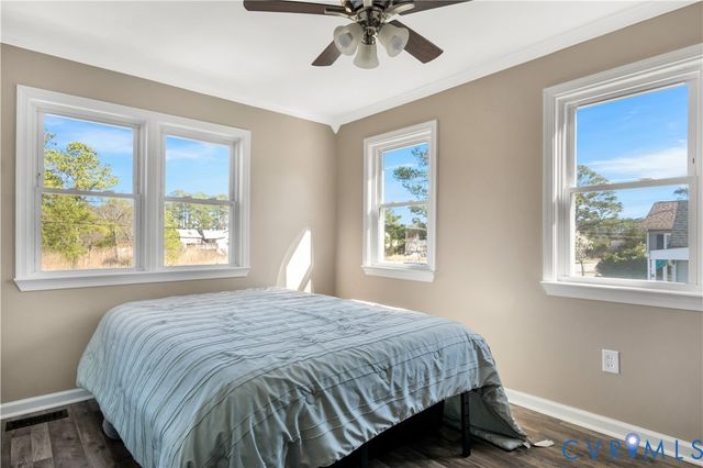 90 Ridge Rd, Poquoson, VA 23662