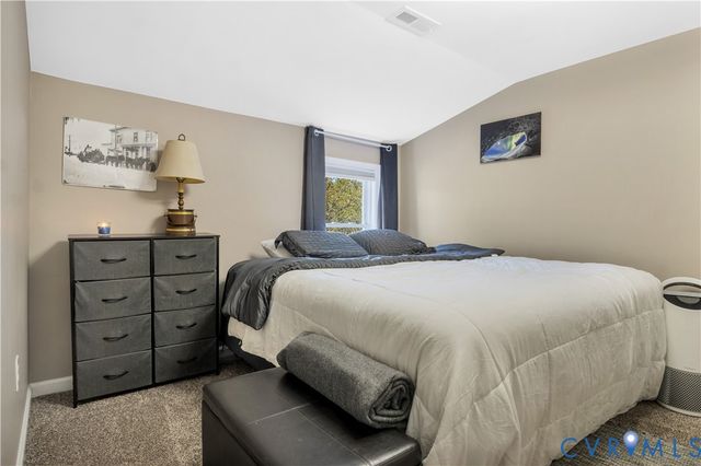 90 Ridge Rd, Poquoson, VA 23662