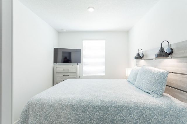 8473 LUNAR SKYE STREET, Sarasota, FL 34241