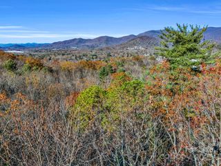 99999 Highland Drive 15R, Black Mountain, NC 28711
