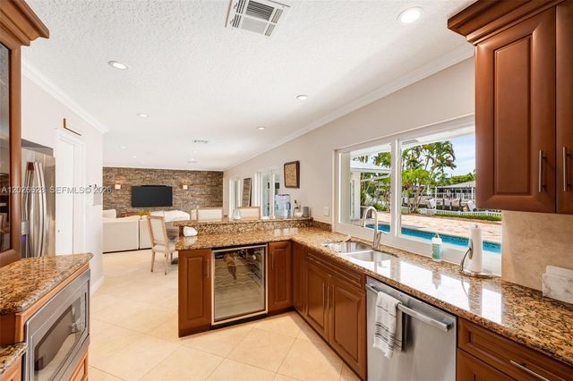 620 SE 11th Street, Pompano Beach, FL 33060