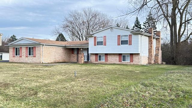 2665 Peterboro Road, West Bloomfield, MI 48323