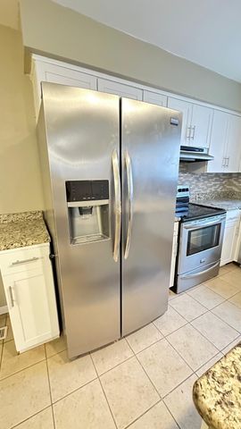 2665 Peterboro Road, West Bloomfield, MI 48323