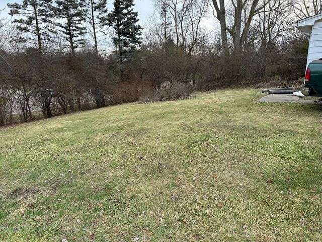 2665 Peterboro Road, West Bloomfield, MI 48323