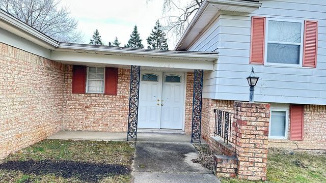 2665 Peterboro Road, West Bloomfield, MI 48323