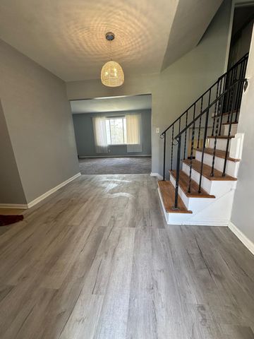 2665 Peterboro Road, West Bloomfield, MI 48323