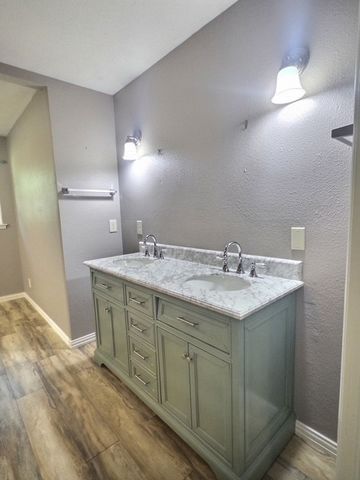 4078 FM121, Van Alstyne, TX 75495