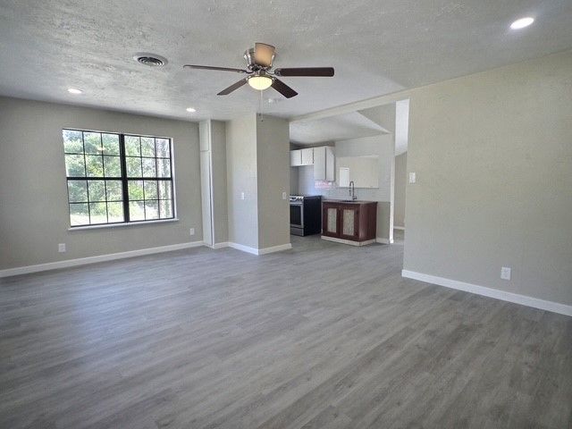4078 FM121, Van Alstyne, TX 75495