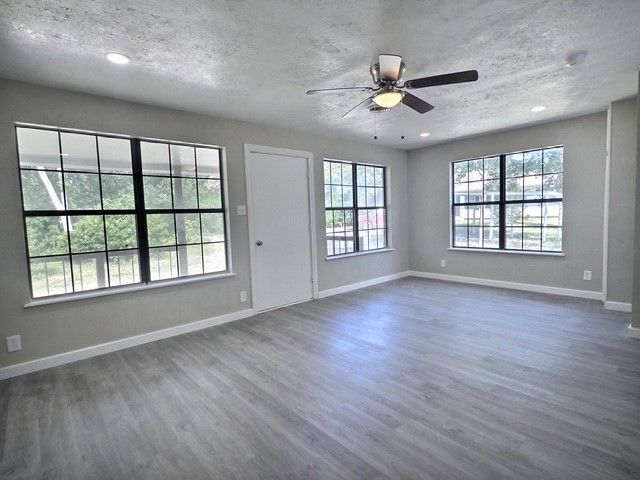 4078 FM121, Van Alstyne, TX 75495
