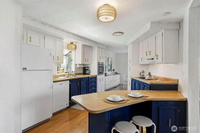 261 Dennis Boulevard, Port Townsend, WA 98368