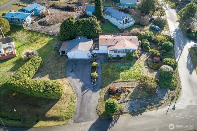 261 Dennis Boulevard, Port Townsend, WA 98368
