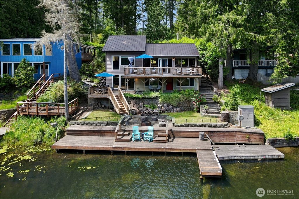 292 NE Lake Drive, Tahuya, WA 98588