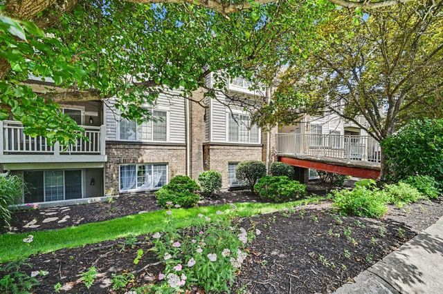 9901 Regatta Drive, Cincinnati, OH 45252